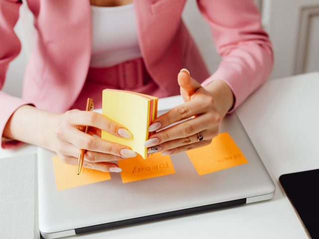 Comparatif des outils pour recherche produit et utilisateurs