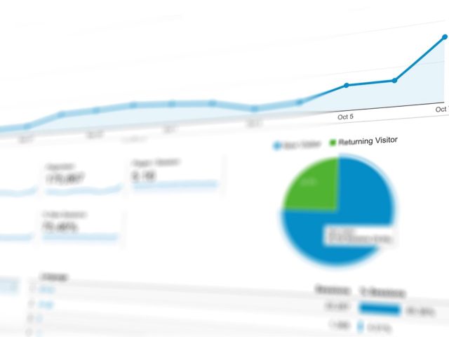 HubSpot ou Salesforce : quel CRM pour une équipe commerciale